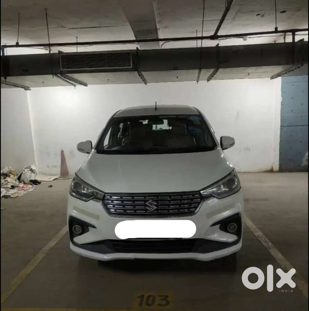 Gaadi theke pe deni hai