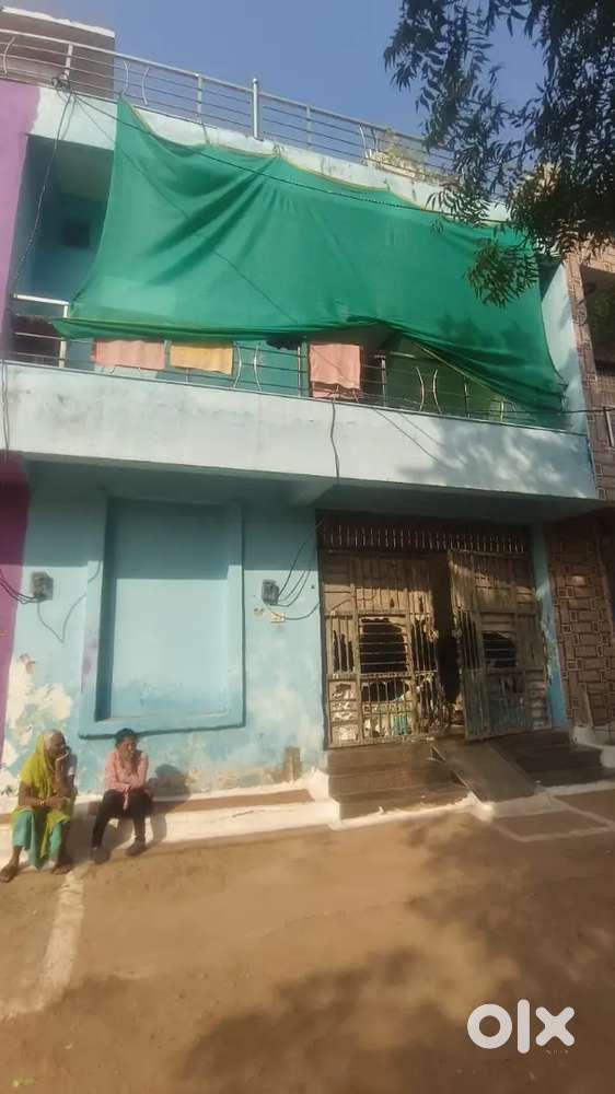 Raipur Gas agency ke Bagal me