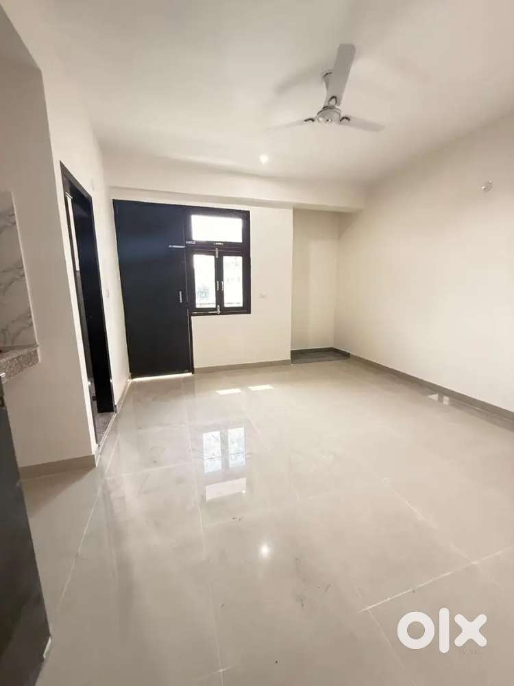 BROKERAGE FREE,1 RK,NEW BRAND,RENT 7K,FULLY VENTILATED.