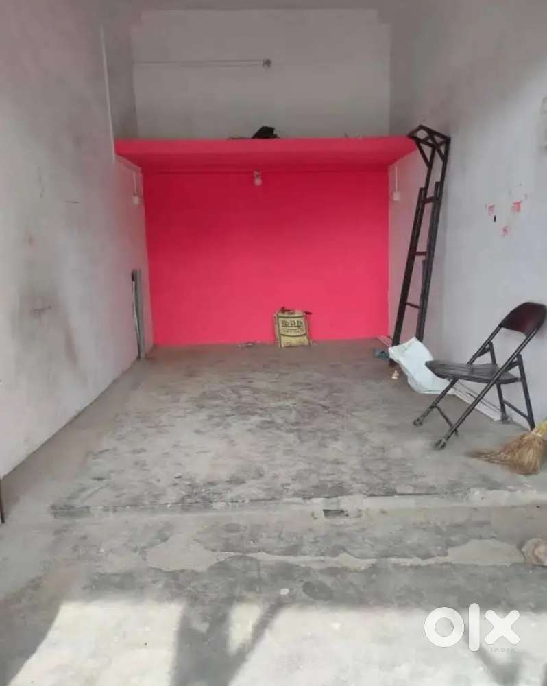 URGENTLY SHOP FOR RENT