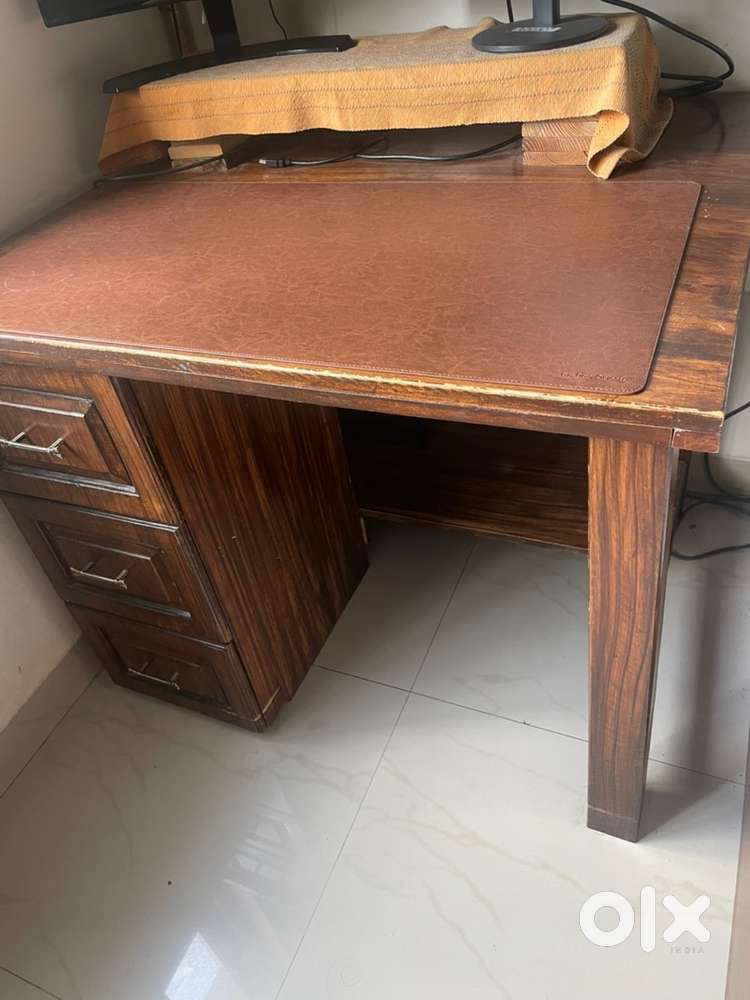 Solid rubber wood study table with chair
