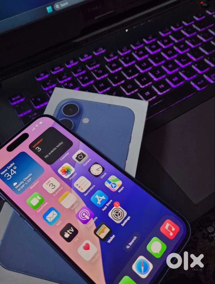 iPhone 16; 256gb