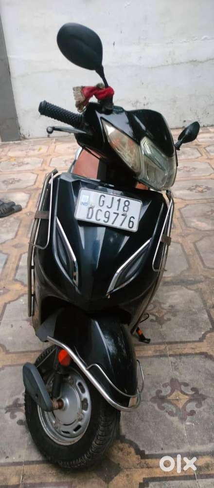 Activa 5G Black - Excellent Condition, Smooth Ride, Urgent Sale.