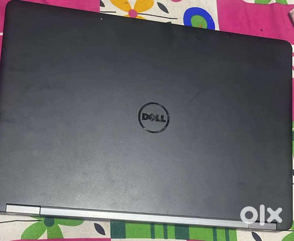 I am selling my laptop dell.