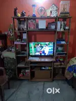 Show case/TV Stand