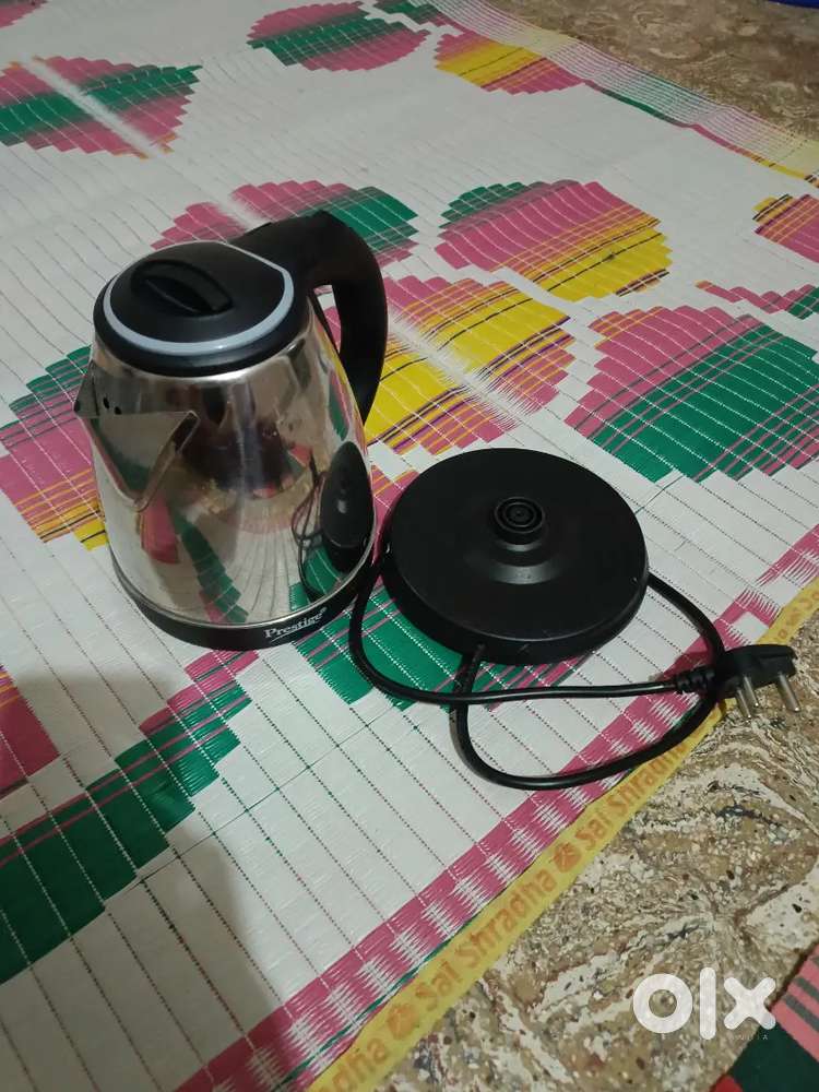 Prestige Electric Kettle and 1 Cotton bed with 1 pillow