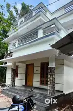 GIRLS Hostel(Rent 2500+food=2000)(free wifi)AC ROOMS(12 BED SPACE )