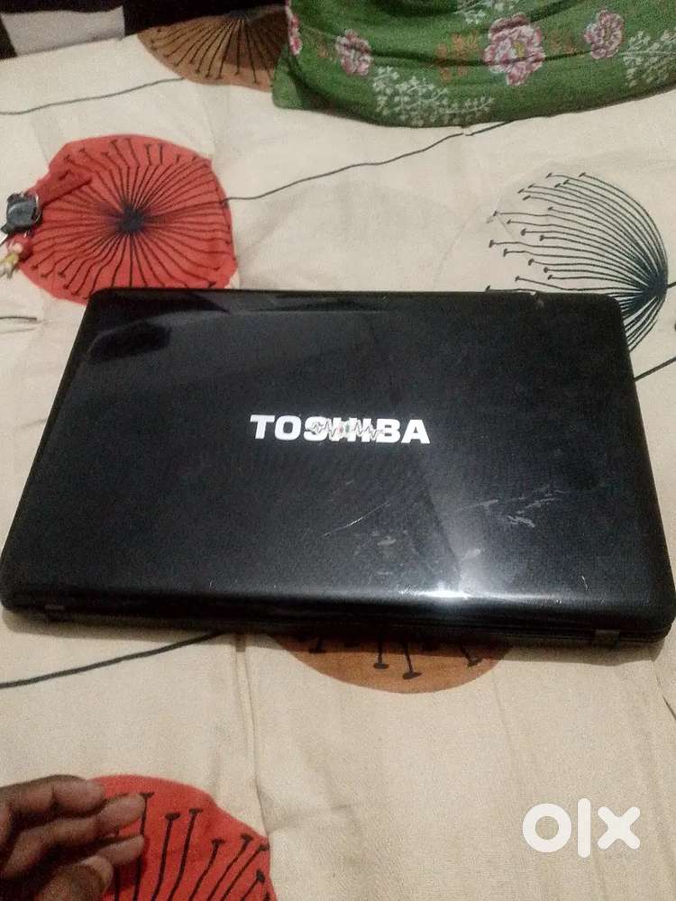 Thoshibha laptop additional keyboard and mouse