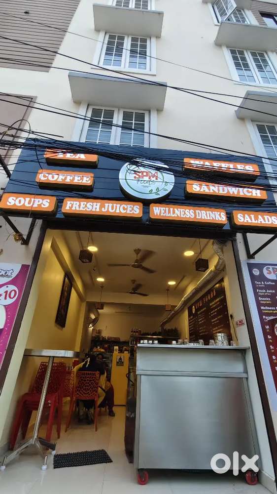 Fried chicken master need for a cafe