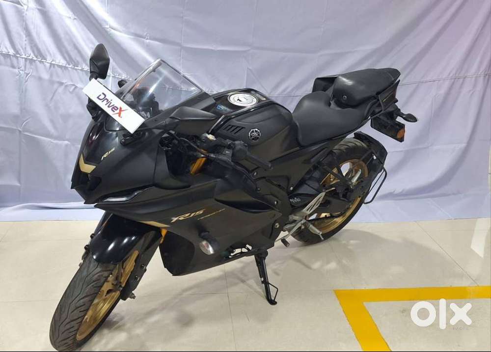 3713 YAMAHA R15