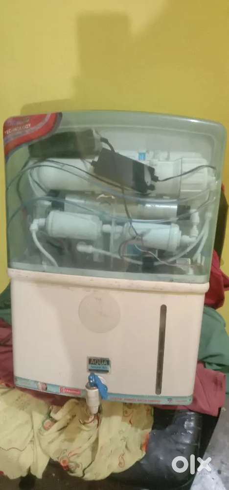 Old aqua water filter