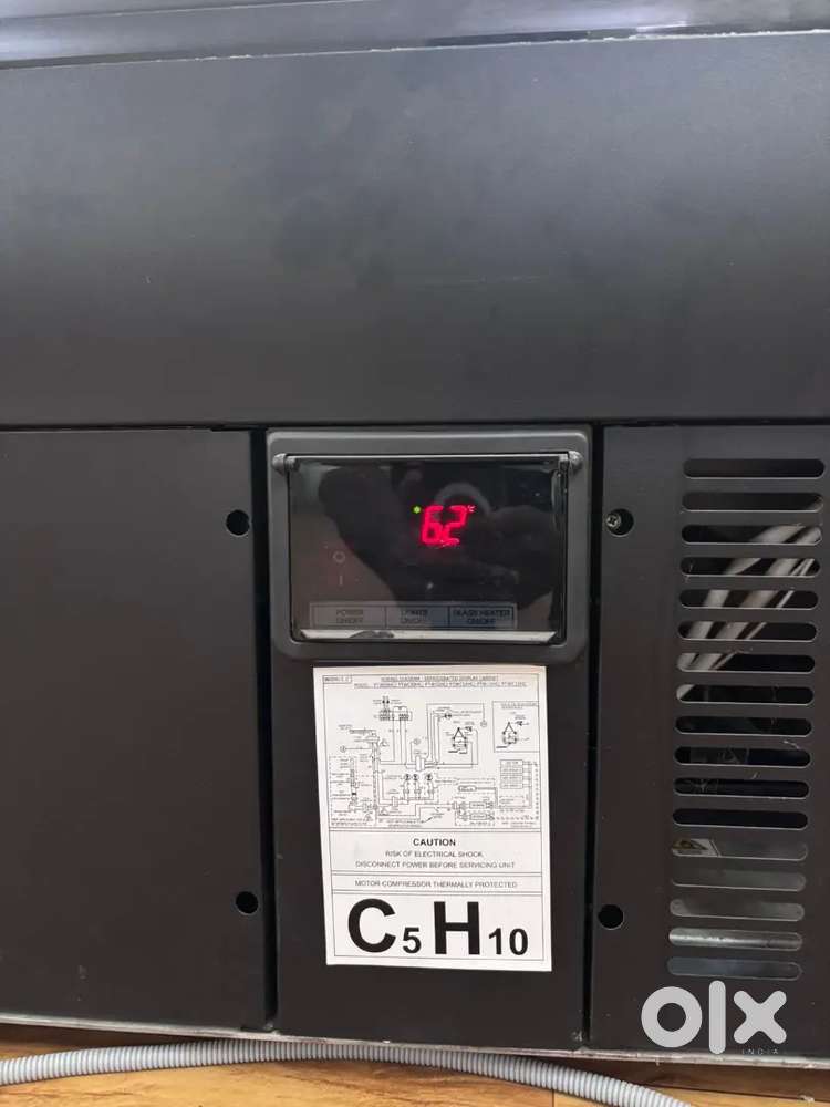 Western display cabinet