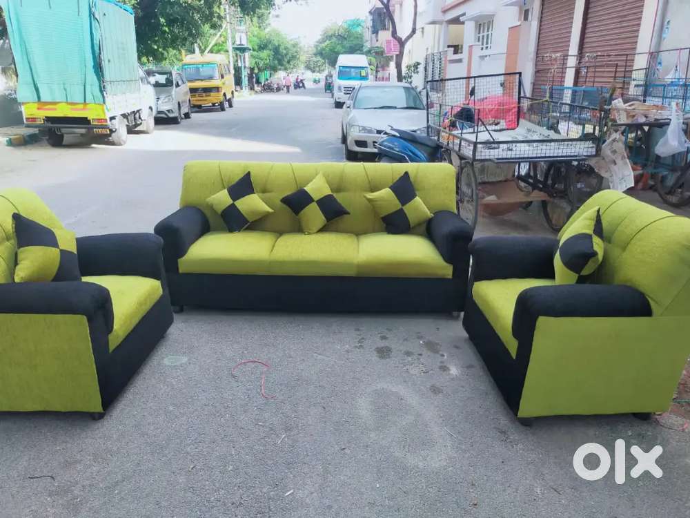 Looking 5 seater sofa set