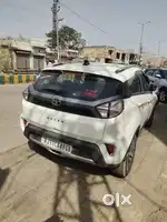 All original car 2nd owner after fitted cage milage 24 to 26 km on cng