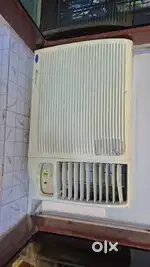 Carrier 3 star window AC