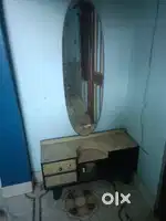Dressing Table with mirror