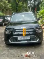 Kia Caren IMT model with 22Kmpl diesel mileage