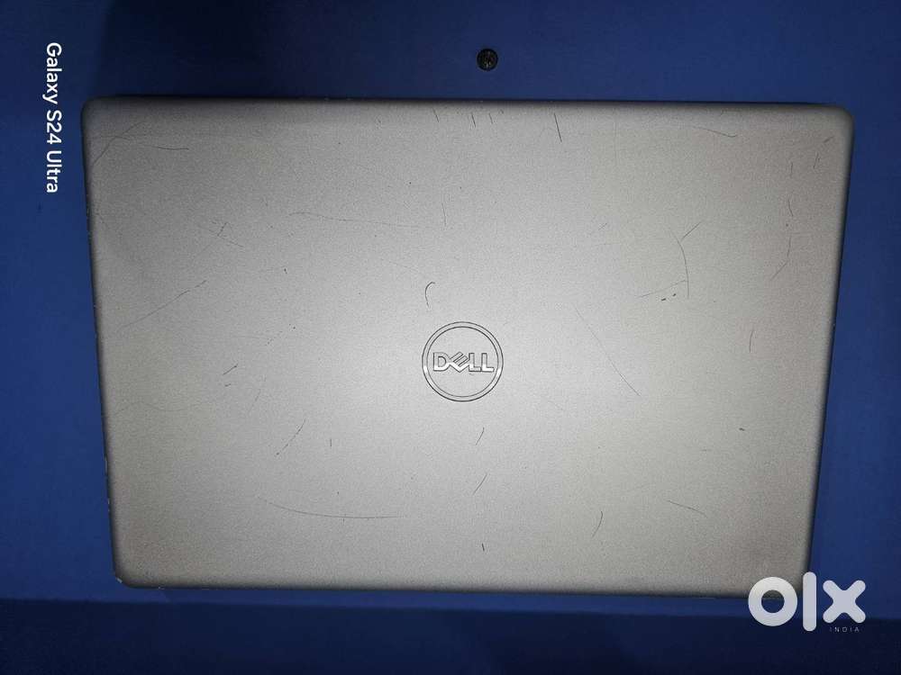 Dell inspiron 3501 Laptop 3 year old scratches on upper body