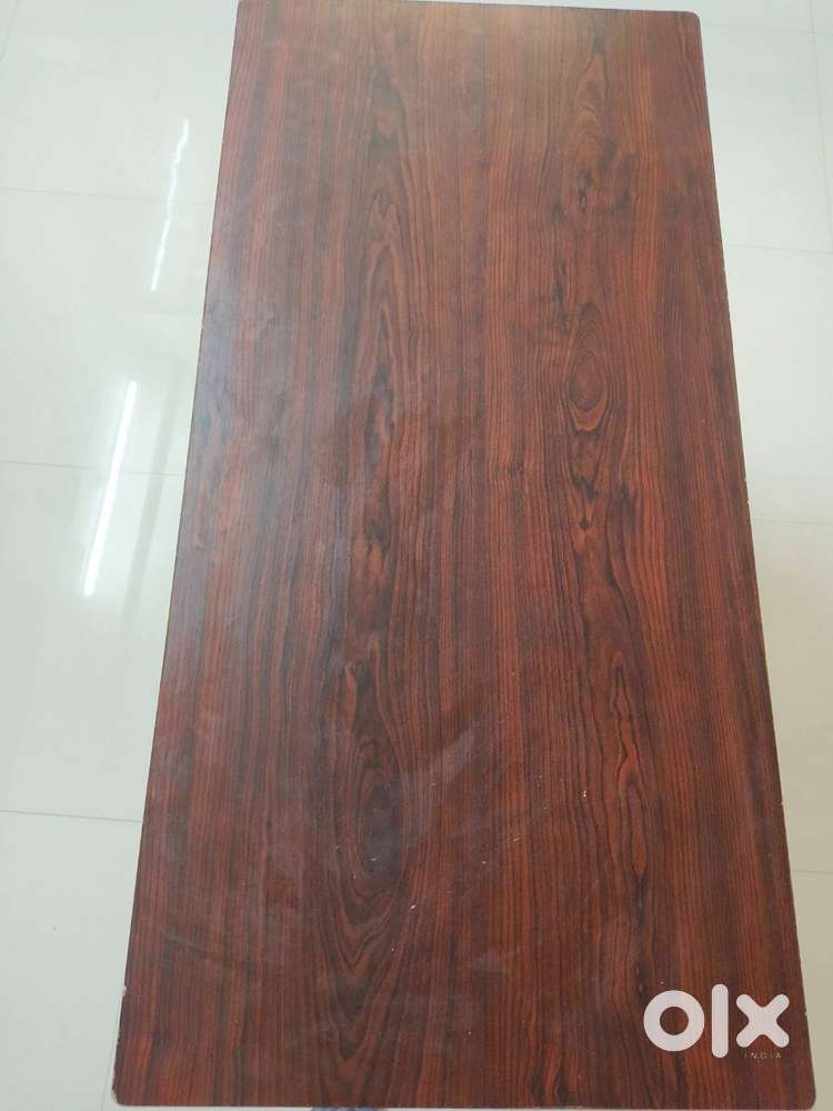 Wooden computer table