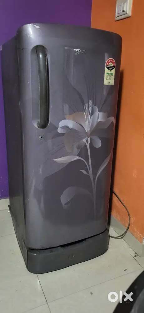 Single door fridge
