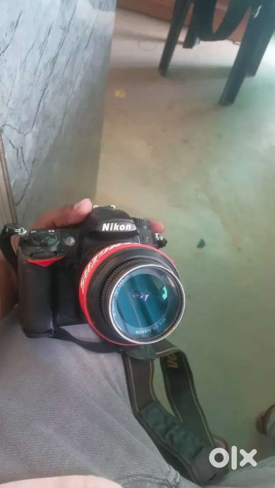 Nikon d7000 camera and flash full set for sale