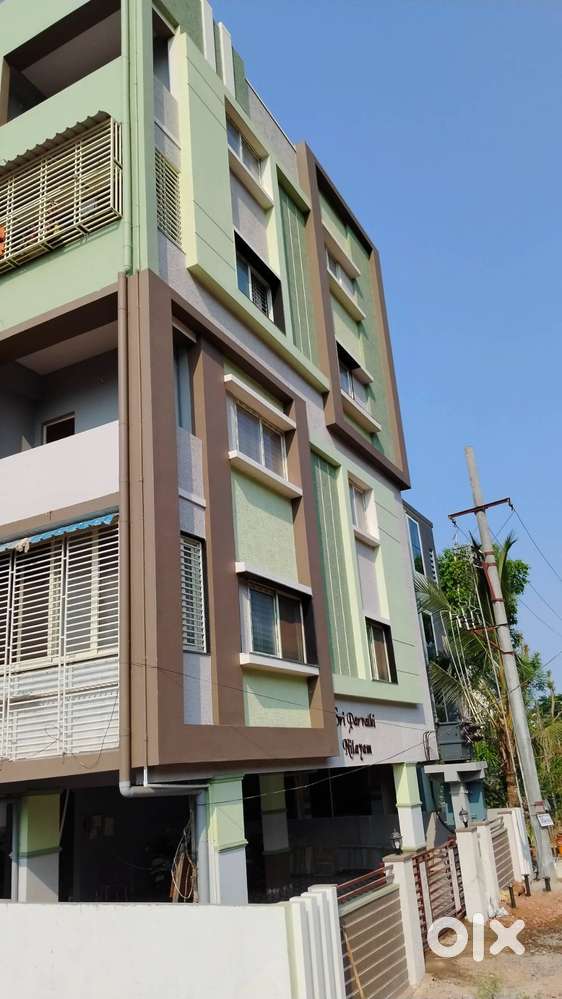 A 1090 SFT Brand new flat is ready for sale