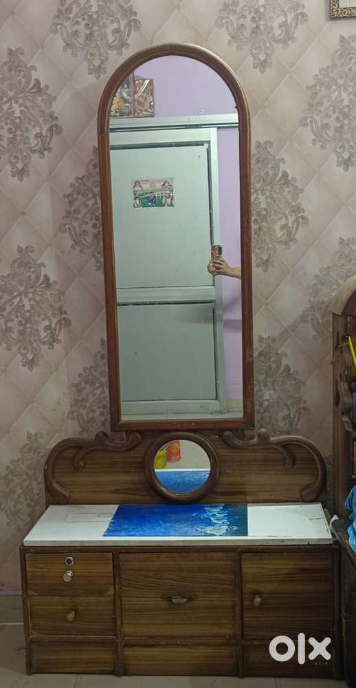 dressing table urgent sell Contact fast