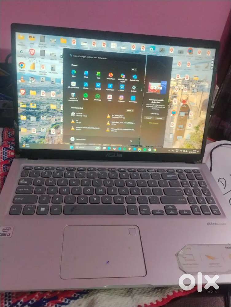 Asus vivovook 15 laptop