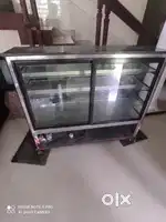 Bakery showcase