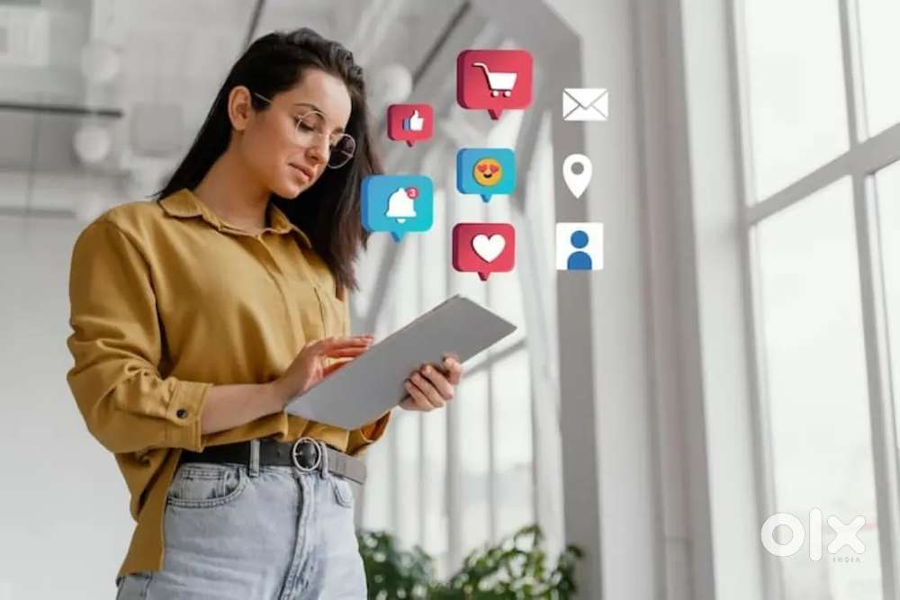 Female required for Social media handling, designing