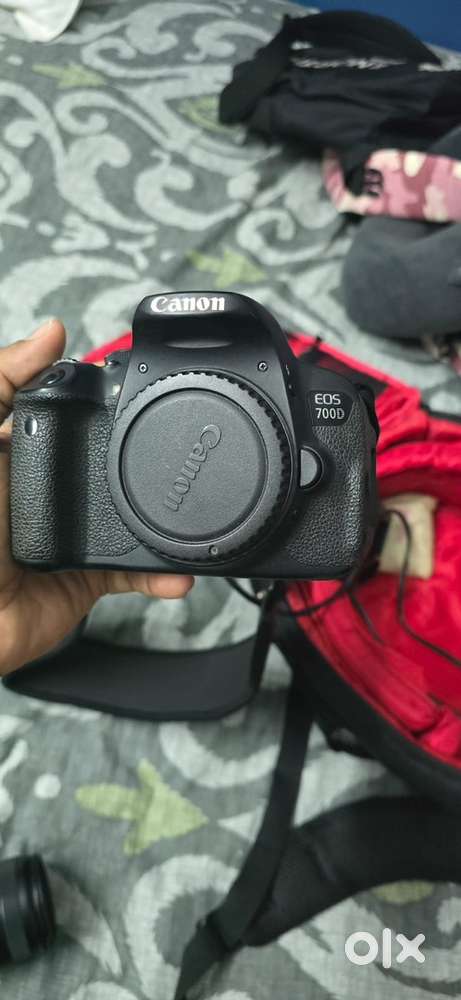 Canon 700D for sale
