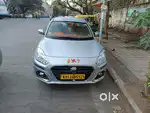 Yallo bord cab driver