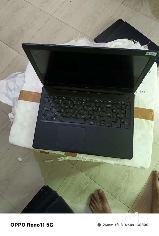 Dell cor i5 8the ram 8 SSD 256 gb new candision