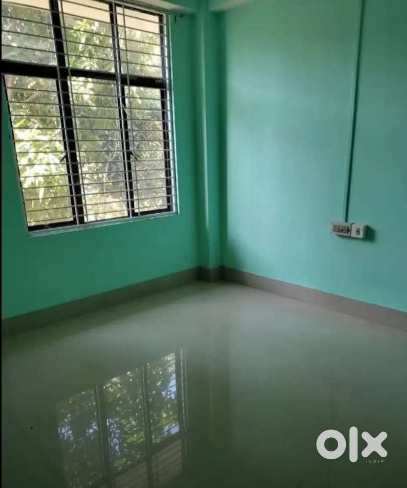 2 BHK flats at Paruwa chariali. First and third floor available.