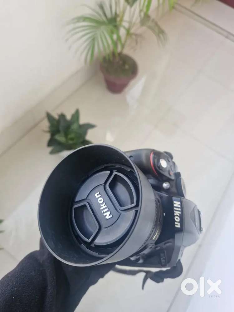 Nikon D5300 excellent Condition with 4 lens and godox flash