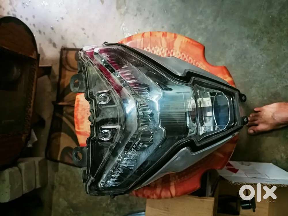 Pulsar NS Headlight
