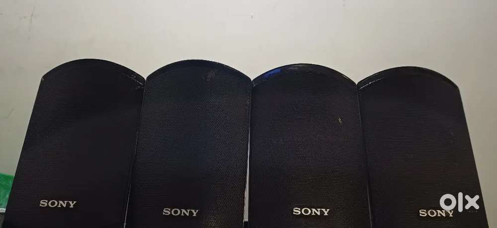 Sony SD40 3 year old un use candisan all ok sund fast calas nice bass