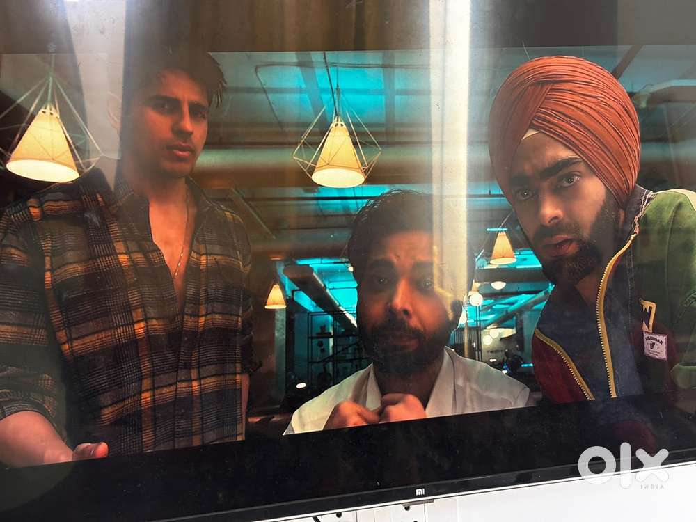 MI 42 Inches Smart Television (11000/-)