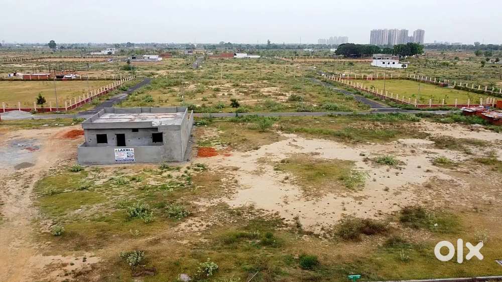 39*36 L-shape का प्लॉट खरीदें Noida के बेस्ट location sec145 में