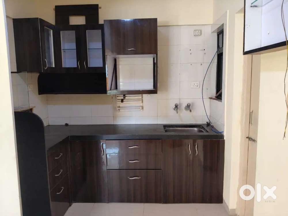 2BHK SEMI FURNISHED FLAT AVAILABLE ON RENT READY TO MOVE