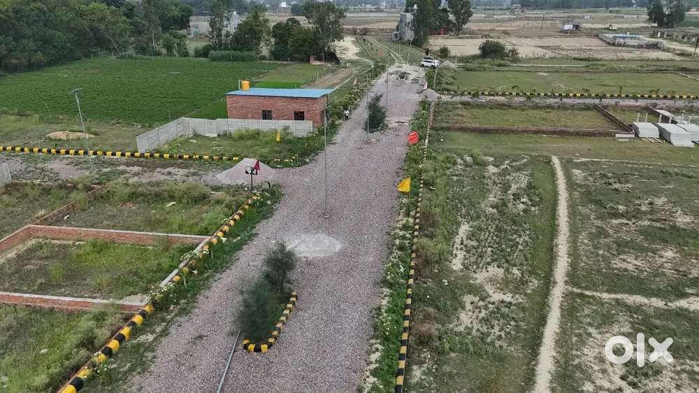 इकाना स्टेडियम एचसीएल आईटी खुरदही बाजार से नजदीक अप्रूव्ड सोसाइटी