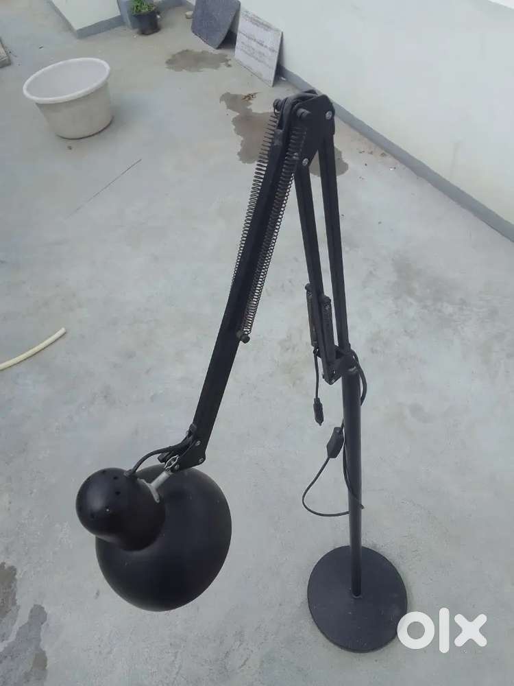 ELECTRONIC TATTOO MACHINE