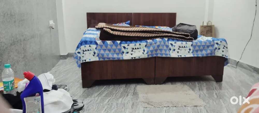 Luxury rooms available at main highway suddhowa near hotel golden leaf