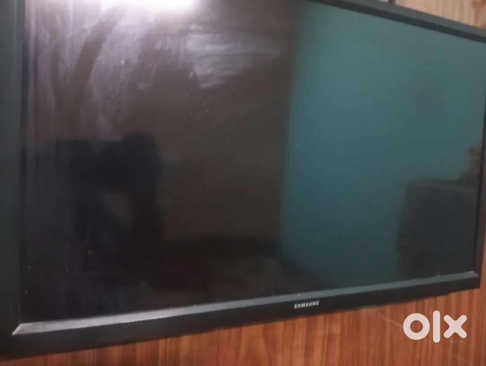 LED TV Samsung 24 inch,, Excellent condition
