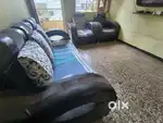 SOFA SET 5 PEOPLE SEATER( NEGOTIABLE)