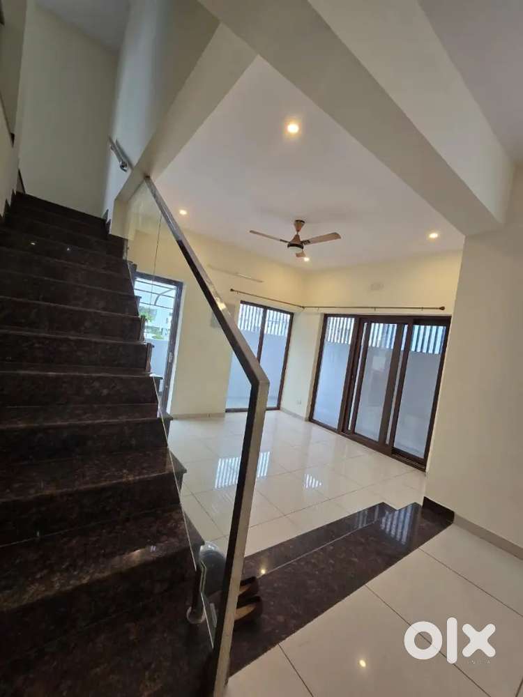 3 BHK individual duplex house for Lease in Sriram pura 2 nd stage
