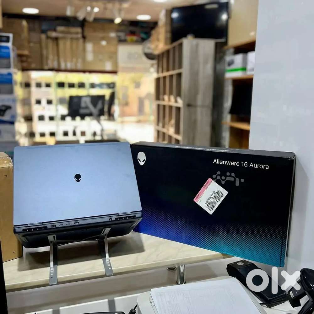 Alienware 16X Aurora 16 240Hz Gaming Laptop Intel Core Ultra 9 275HX