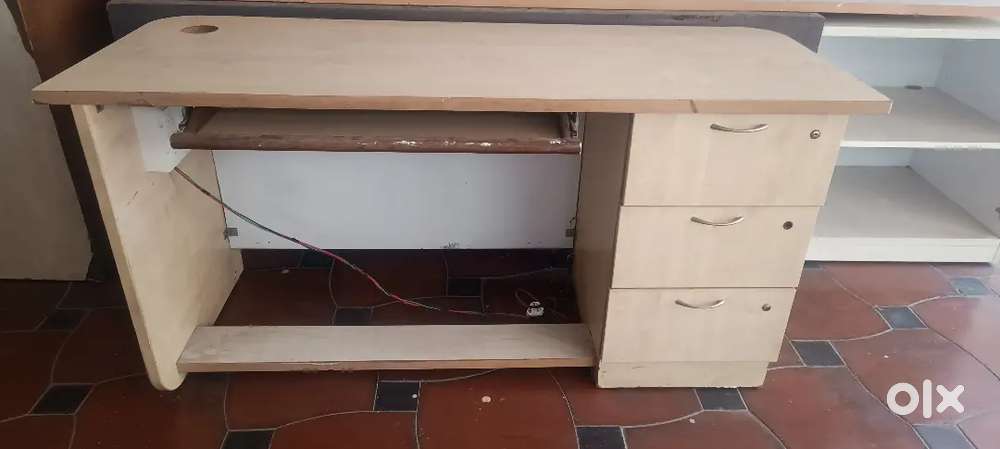 Office use materials and cash racks