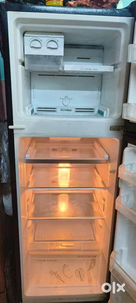 whirlpool double door fridge