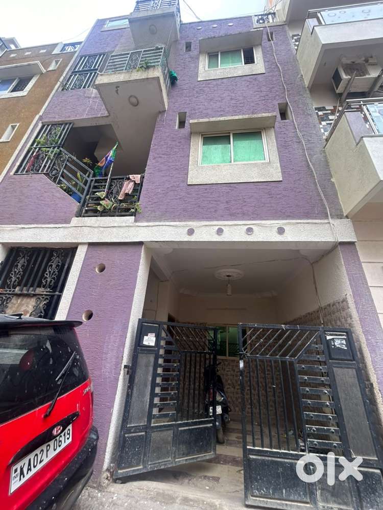 Groung +2 floor building for sale